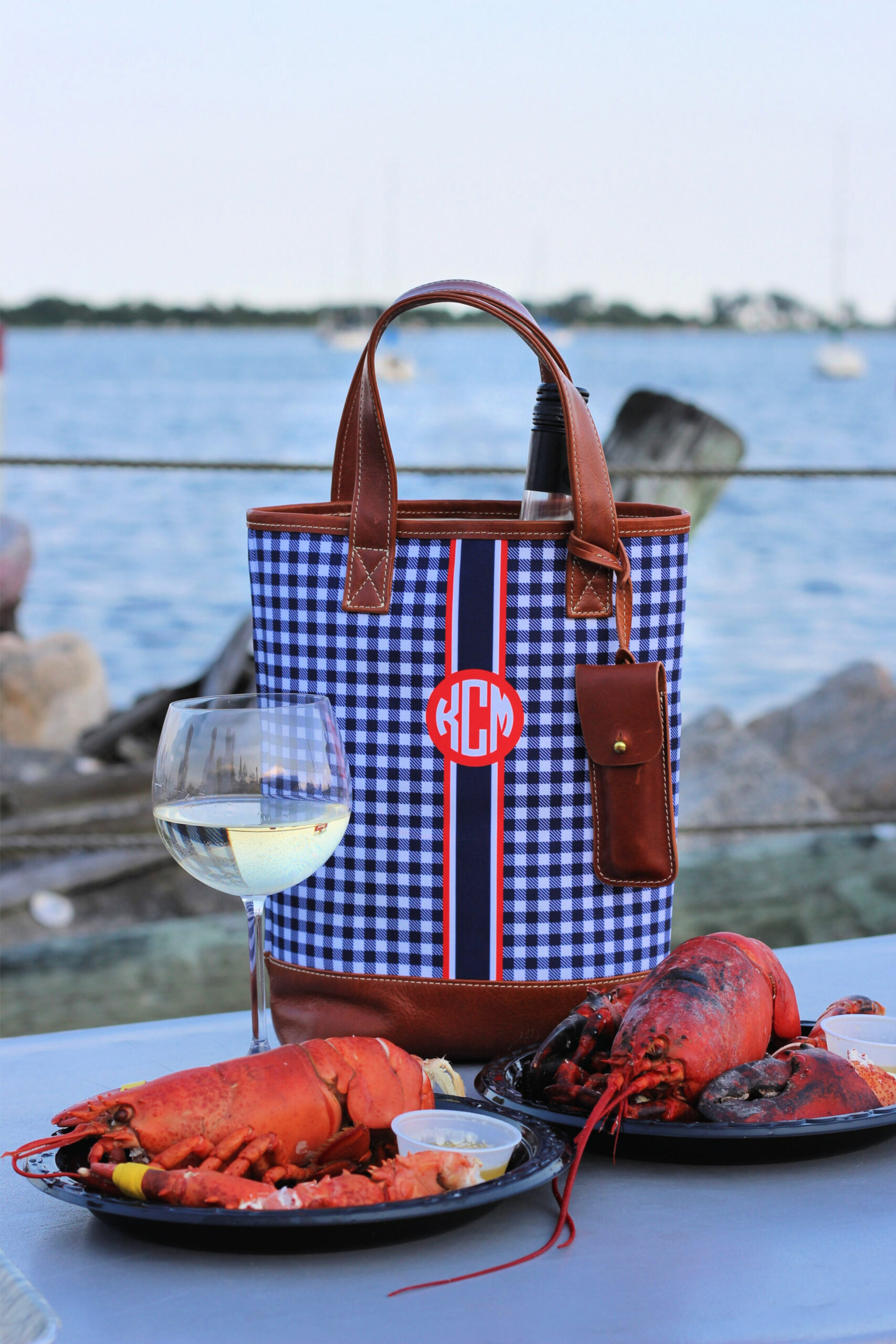 B-G-lobster-wine-tote-4.jpg