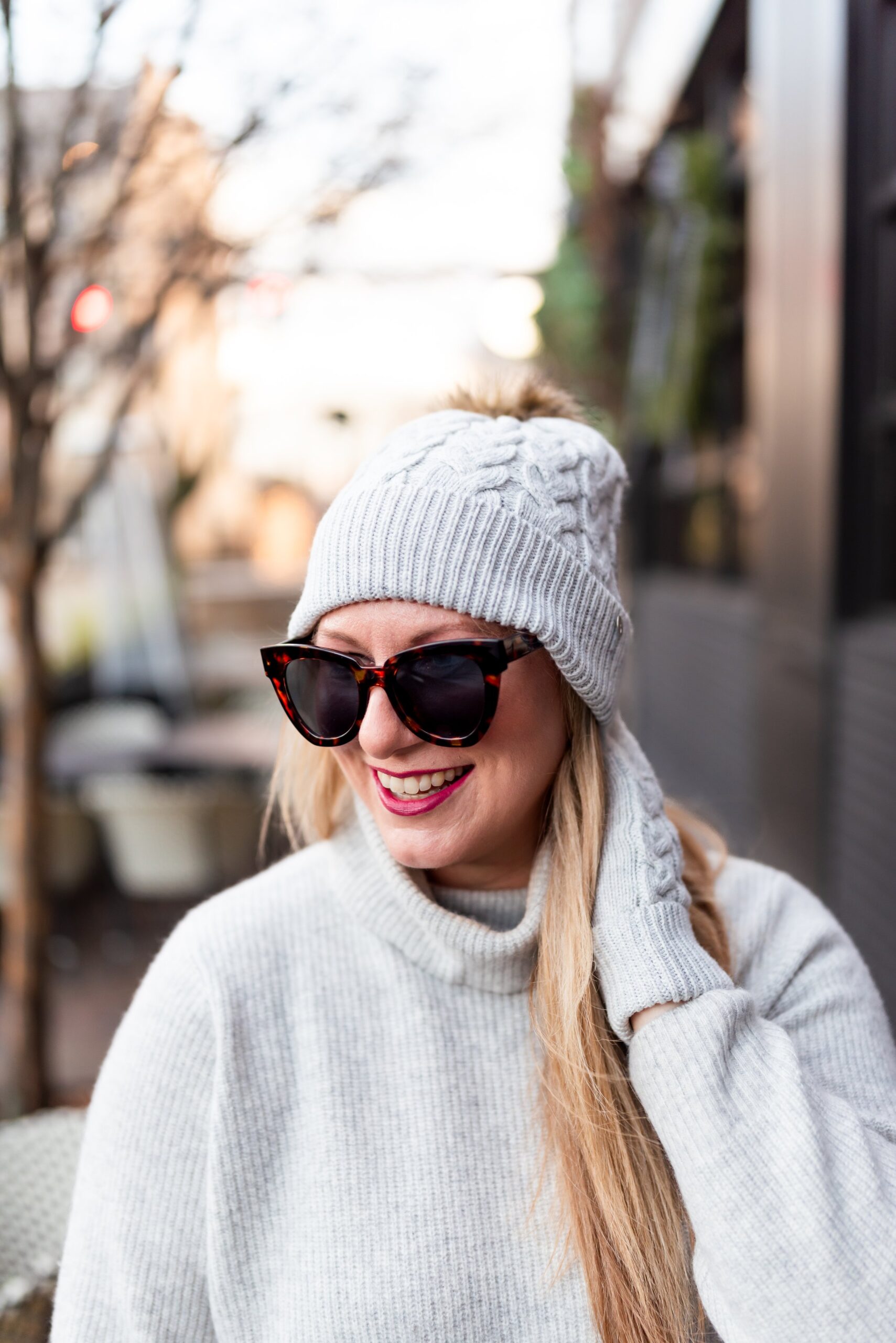 joules-cable-knit-pom-pom-hat-01.jpg