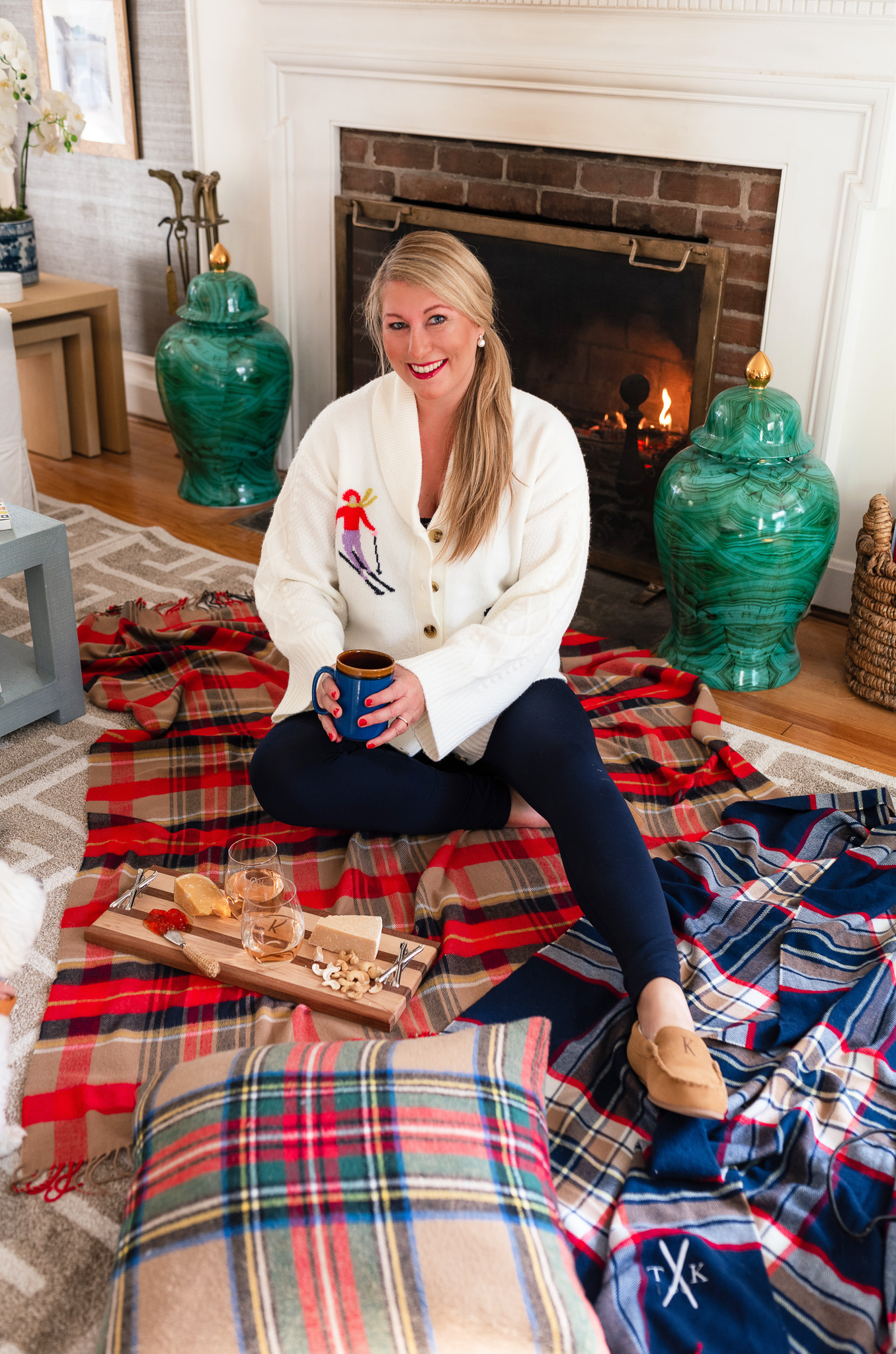 Holiday Cocktails & Fashion with Draper James - Fashionable Hostess